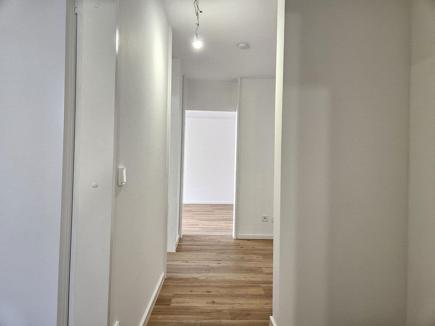 Pronájem bytu 2+1 58 m², Heiglhofstraße 86, München, Bavorsko Pronájem bytu 2+1 58 m², Heiglhofstraße 86, München, Bavorsko