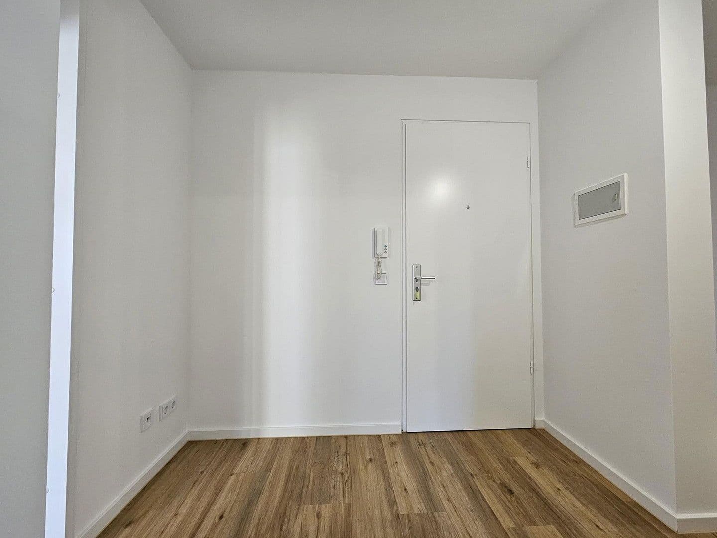 Pronájem bytu 2+1 58 m², Heiglhofstraße 86, München, Bavorsko Pronájem bytu 2+1 58 m², Heiglhofstraße 86, München, Bavorsko