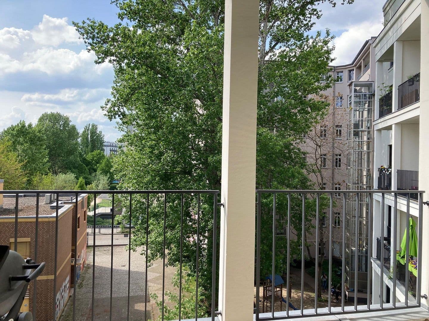 Prodej bytu 3+1 89 m², Berlin, Berlín Prodej bytu 3+1 89 m², Berlin, Berlín