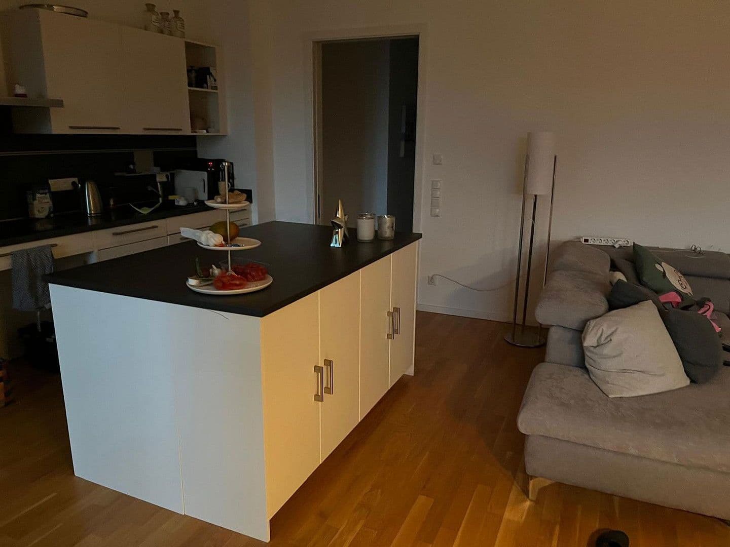 Prodej bytu 3+1 89 m², Berlin, Berlín Prodej bytu 3+1 89 m², Berlin, Berlín