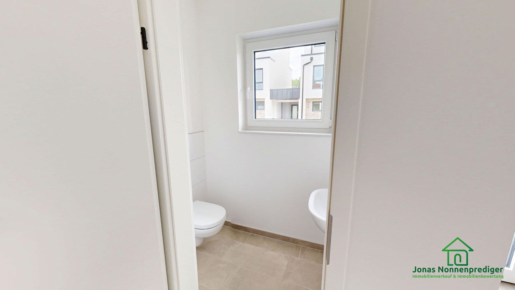 Prodej domu 144 m², pozemek 337 m², Kühls Acker 18, Schwerin, Mecklenburg-Vorpommern Prodej domu 144 m², pozemek 337 m², Kühls Acker 18, Schwerin, Mecklenburg-Vorpommern