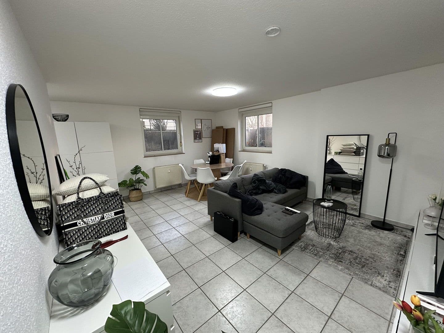 Pronájem bytu 2+1 50 m², Fliederweg 24, Zellingen, Bavorsko Pronájem bytu 2+1 50 m², Fliederweg 24, Zellingen, Bavorsko