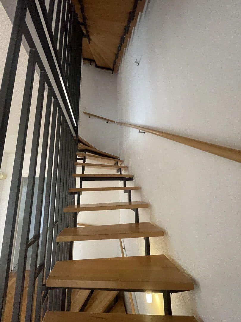 Prodej domu 139 m², pozemek 222 m², Mainz, Porýní-Falc Prodej domu 139 m², pozemek 222 m², Mainz, Porýní-Falc