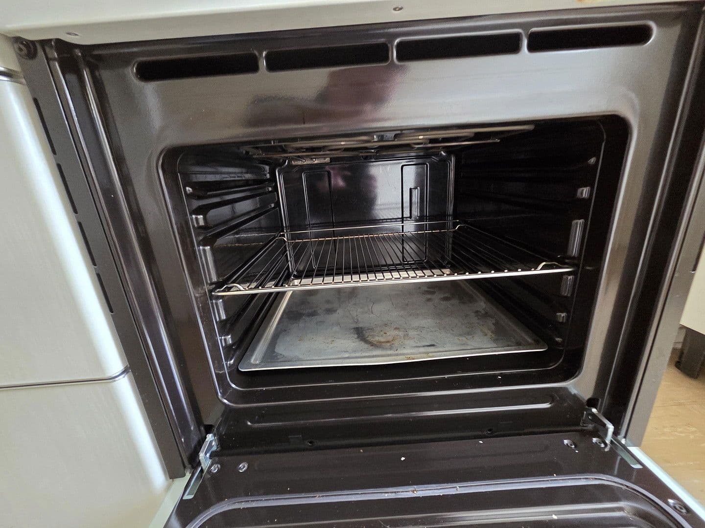 Pronájem bytu 3+1 63 m², Brandsheide 13, Mülheim (Ruhr), Severní Porýní-Vestfálsko Pronájem bytu 3+1 63 m², Brandsheide 13, Mülheim (Ruhr), Severní Porýní-Vestfálsko