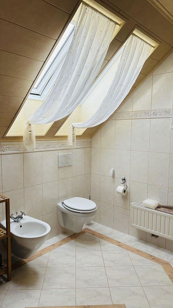 Pronájem bytu 4+kk 130 m², Tauberbischofsheim, Bádensko-Württembersko Pronájem bytu 4+kk 130 m², Tauberbischofsheim, Bádensko-Württembersko