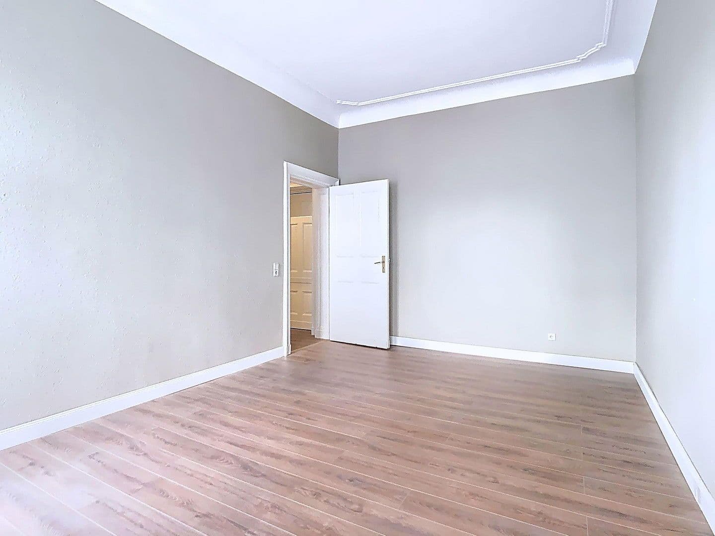 Prodej bytu 1+1 40 m², Berlin, Berlín Prodej bytu 1+1 40 m², Berlin, Berlín