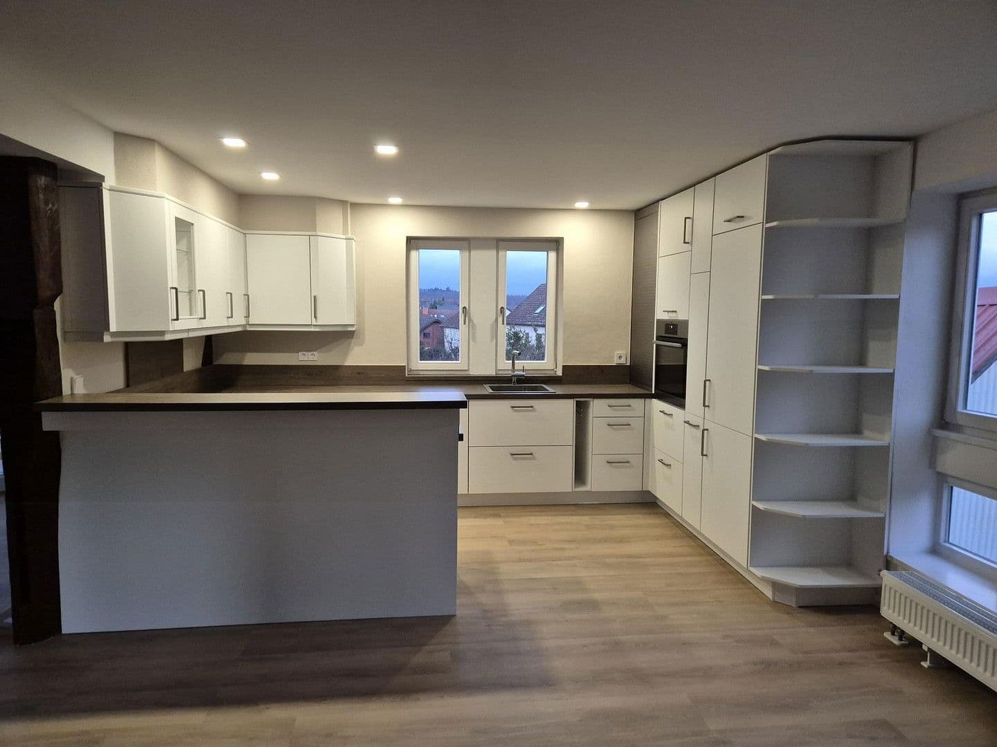 Pronájem bytu 4+kk 122 m², Butzbach, Hessen Pronájem bytu 4+kk 122 m², Butzbach, Hessen