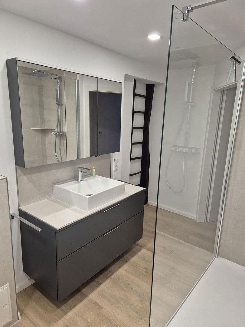 Pronájem bytu 4+kk 122 m², Butzbach, Hessen Pronájem bytu 4+kk 122 m², Butzbach, Hessen