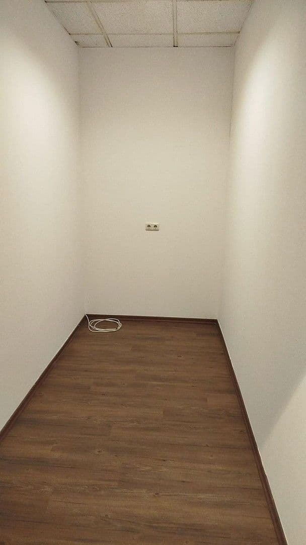 Pronájem nebytového prostoru 80 m², Marburger Straße 17, Kreuztal, Severní Porýní-Vestfálsko Pronájem nebytového prostoru 80 m², Marburger Straße 17, Kreuztal, Severní Porýní-Vestfálsko