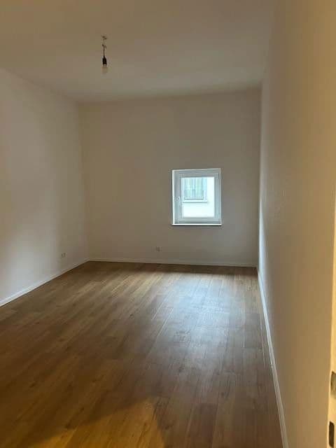 Pronájem bytu 3+1 77 m², Wiesbaden, Hessen Pronájem bytu 3+1 77 m², Wiesbaden, Hessen