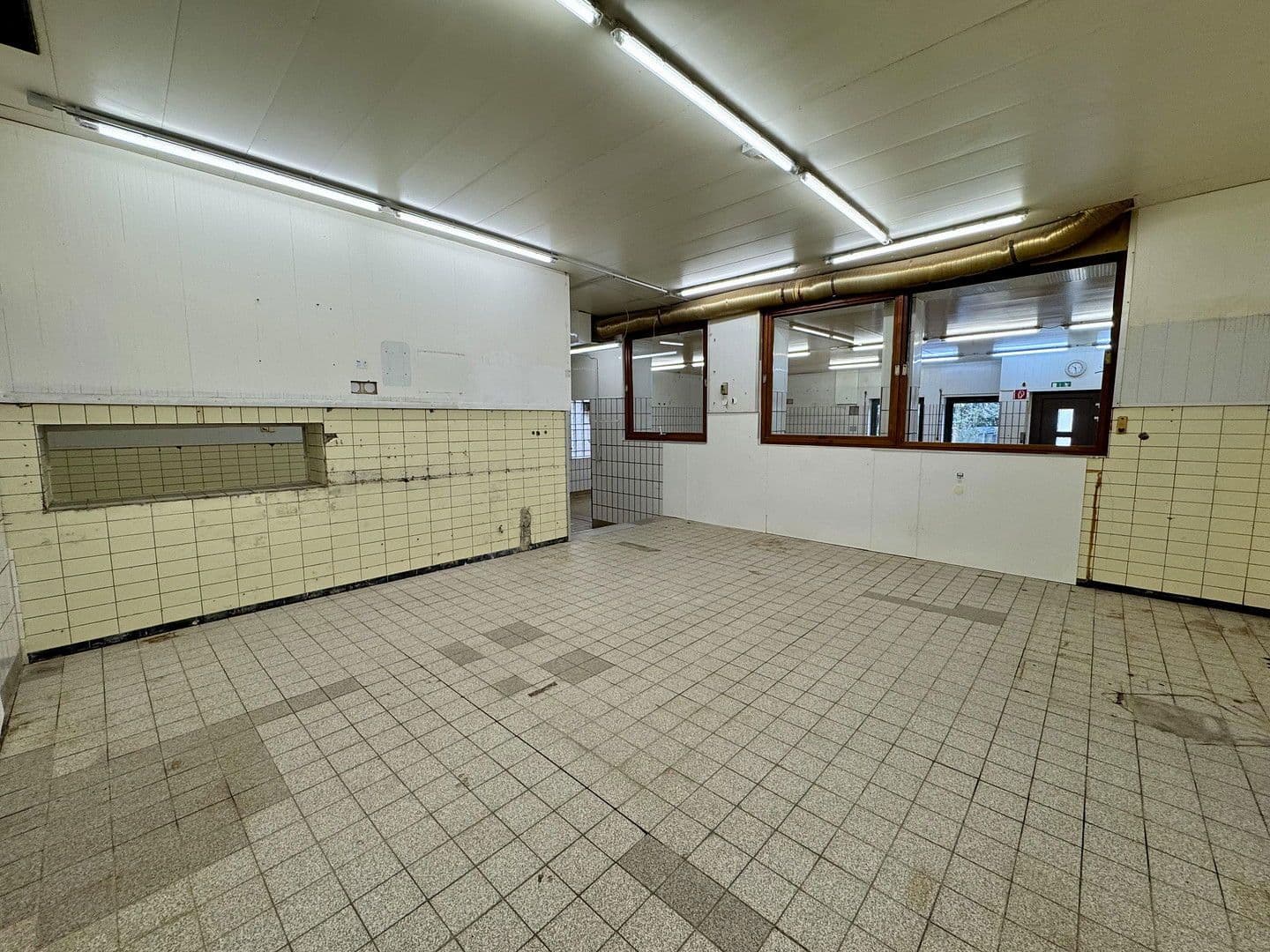 Pronájem nebytového prostoru 260 m², Bochumer Straße 36, Essen, Severní Porýní-Vestfálsko Pronájem nebytového prostoru 260 m², Bochumer Straße 36, Essen, Severní Porýní-Vestfálsko