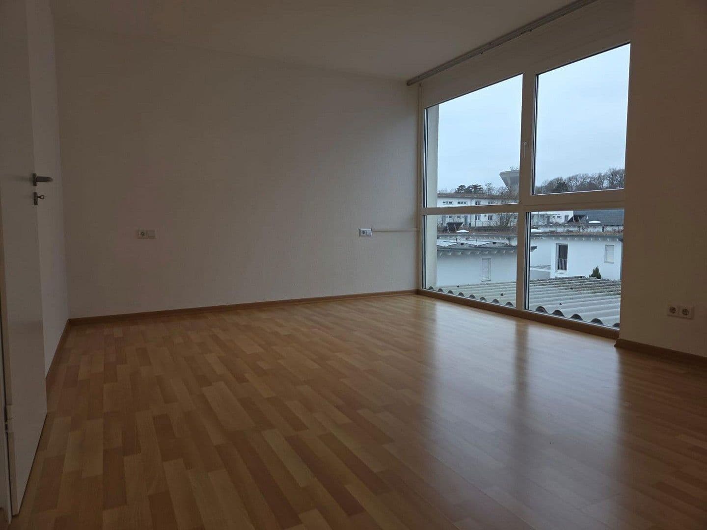 Pronájem bytu 3+kk 93 m², Ludwigsburg, Bádensko-Württembersko Pronájem bytu 3+kk 93 m², Ludwigsburg, Bádensko-Württembersko