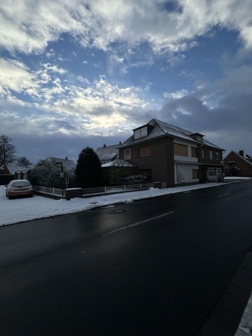 Prodej domu 326 m², pozemek 755 m², Neuenhaus, Dolní Sasko Prodej domu 326 m², pozemek 755 m², Neuenhaus, Dolní Sasko