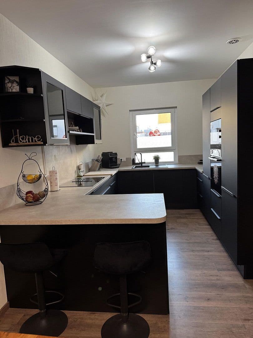 Prodej domu 130 m², pozemek 439 m², Solingen, Severní Porýní-Vestfálsko Prodej domu 130 m², pozemek 439 m², Solingen, Severní Porýní-Vestfálsko