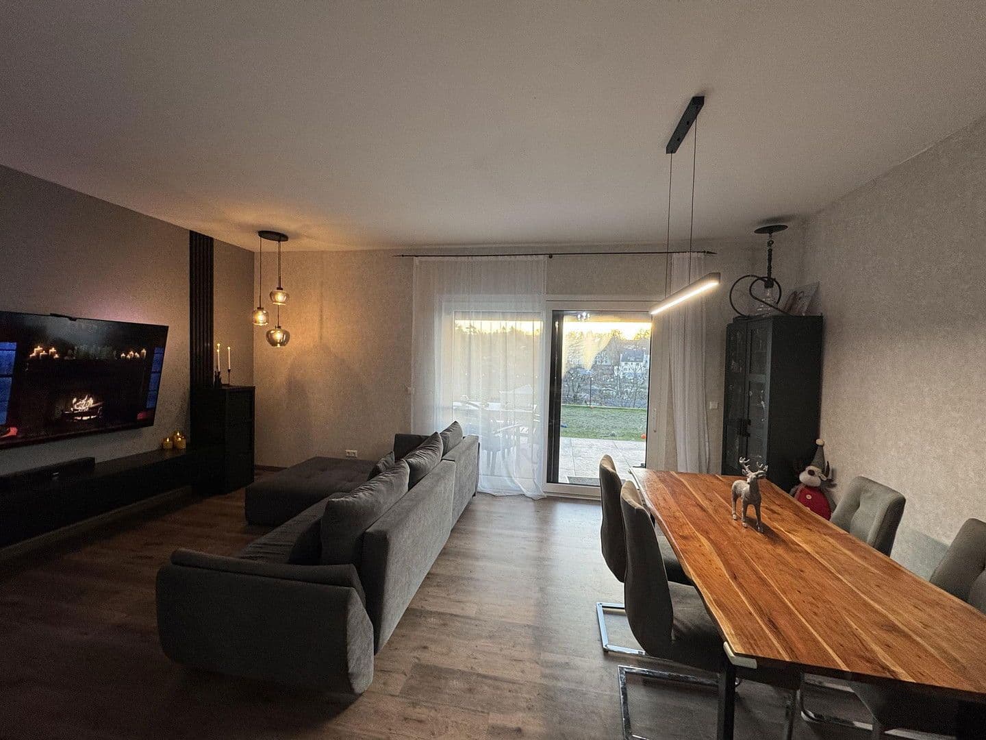 Prodej domu 130 m², pozemek 439 m², Solingen, Severní Porýní-Vestfálsko Prodej domu 130 m², pozemek 439 m², Solingen, Severní Porýní-Vestfálsko