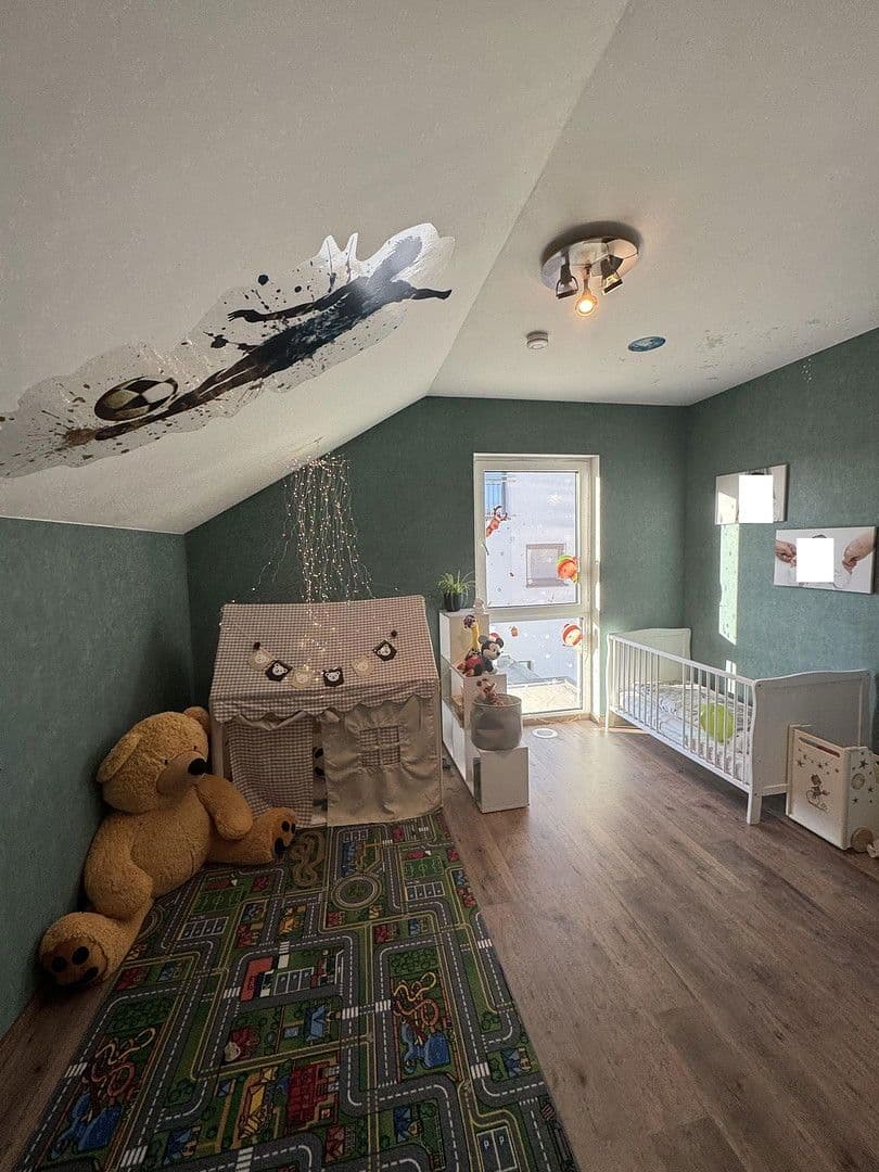 Prodej domu 130 m², pozemek 439 m², Solingen, Severní Porýní-Vestfálsko Prodej domu 130 m², pozemek 439 m², Solingen, Severní Porýní-Vestfálsko