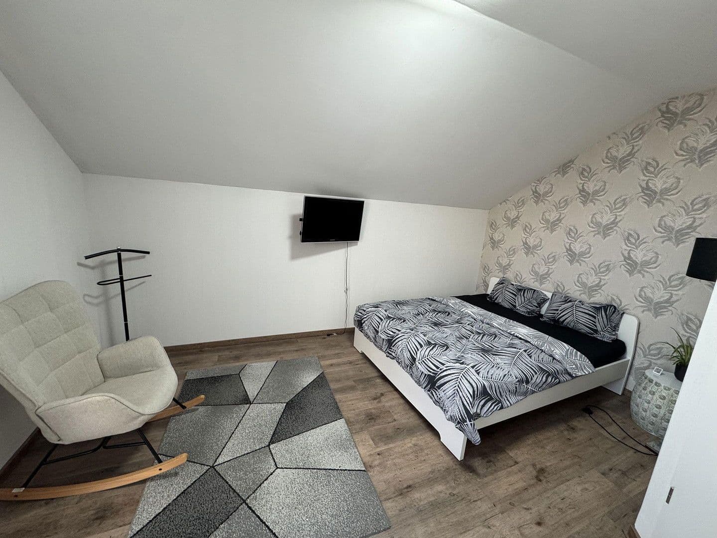 Prodej domu 130 m², pozemek 439 m², Solingen, Severní Porýní-Vestfálsko Prodej domu 130 m², pozemek 439 m², Solingen, Severní Porýní-Vestfálsko