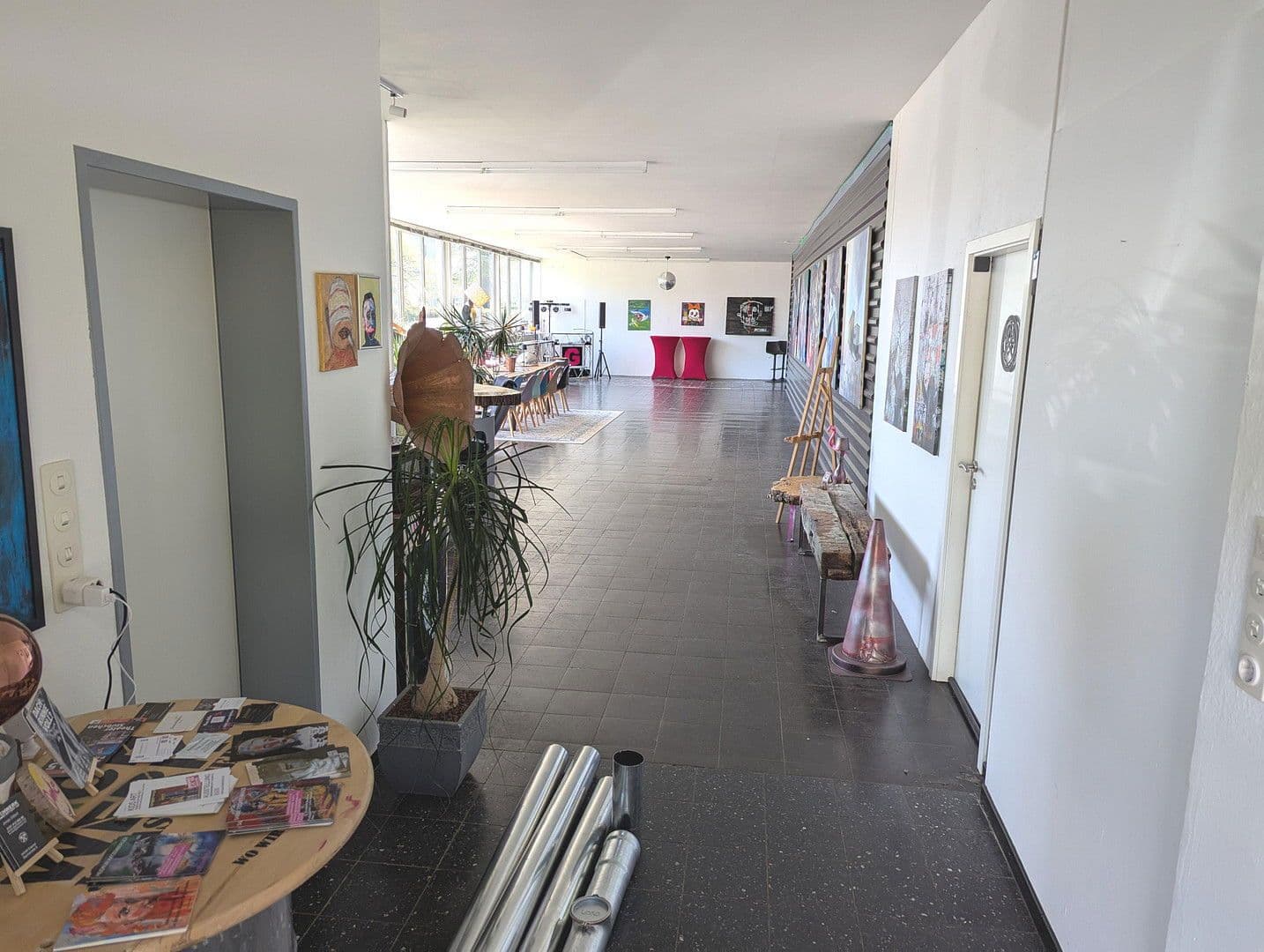 Pronájem nebytového prostoru 300 m², Oberzwehrener Straße 2-4, Baunatal, Hessen Pronájem nebytového prostoru 300 m², Oberzwehrener Straße 2-4, Baunatal, Hessen