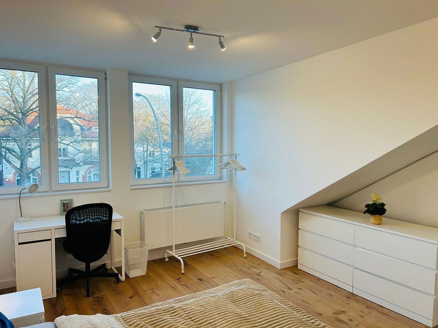 Pronájem bytu 3+1 87 m², Borsteler Chaussee 177, Hamburg, Hamburg Pronájem bytu 3+1 87 m², Borsteler Chaussee 177, Hamburg, Hamburg