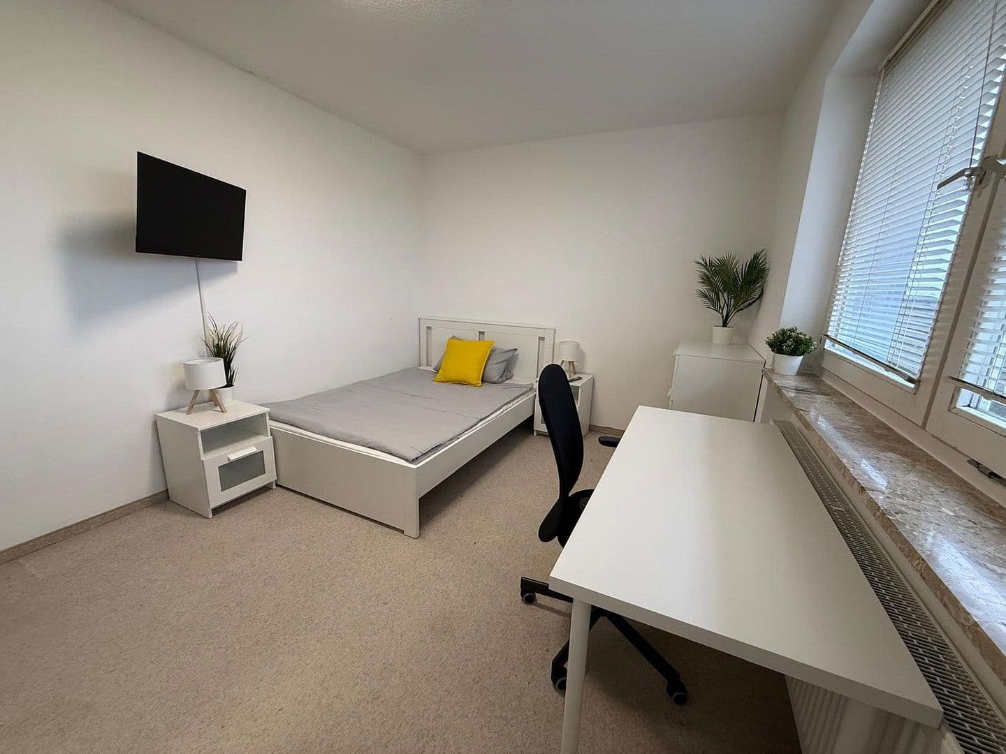 Pronájem bytu 3+1 79 m², Würzburger Ring 35, Erlangen, Bavorsko Pronájem bytu 3+1 79 m², Würzburger Ring 35, Erlangen, Bavorsko