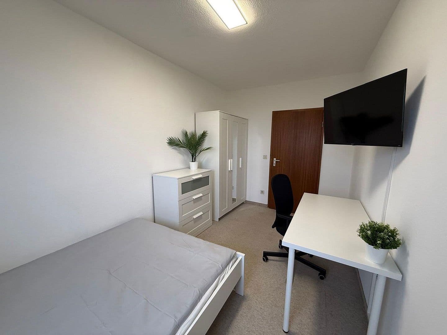 Pronájem bytu 3+1 79 m², Würzburger Ring 35, Erlangen, Bavorsko Pronájem bytu 3+1 79 m², Würzburger Ring 35, Erlangen, Bavorsko