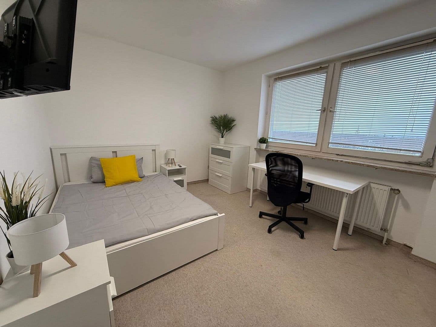 Pronájem bytu 3+1 79 m², Würzburger Ring 35, Erlangen, Bavorsko Pronájem bytu 3+1 79 m², Würzburger Ring 35, Erlangen, Bavorsko