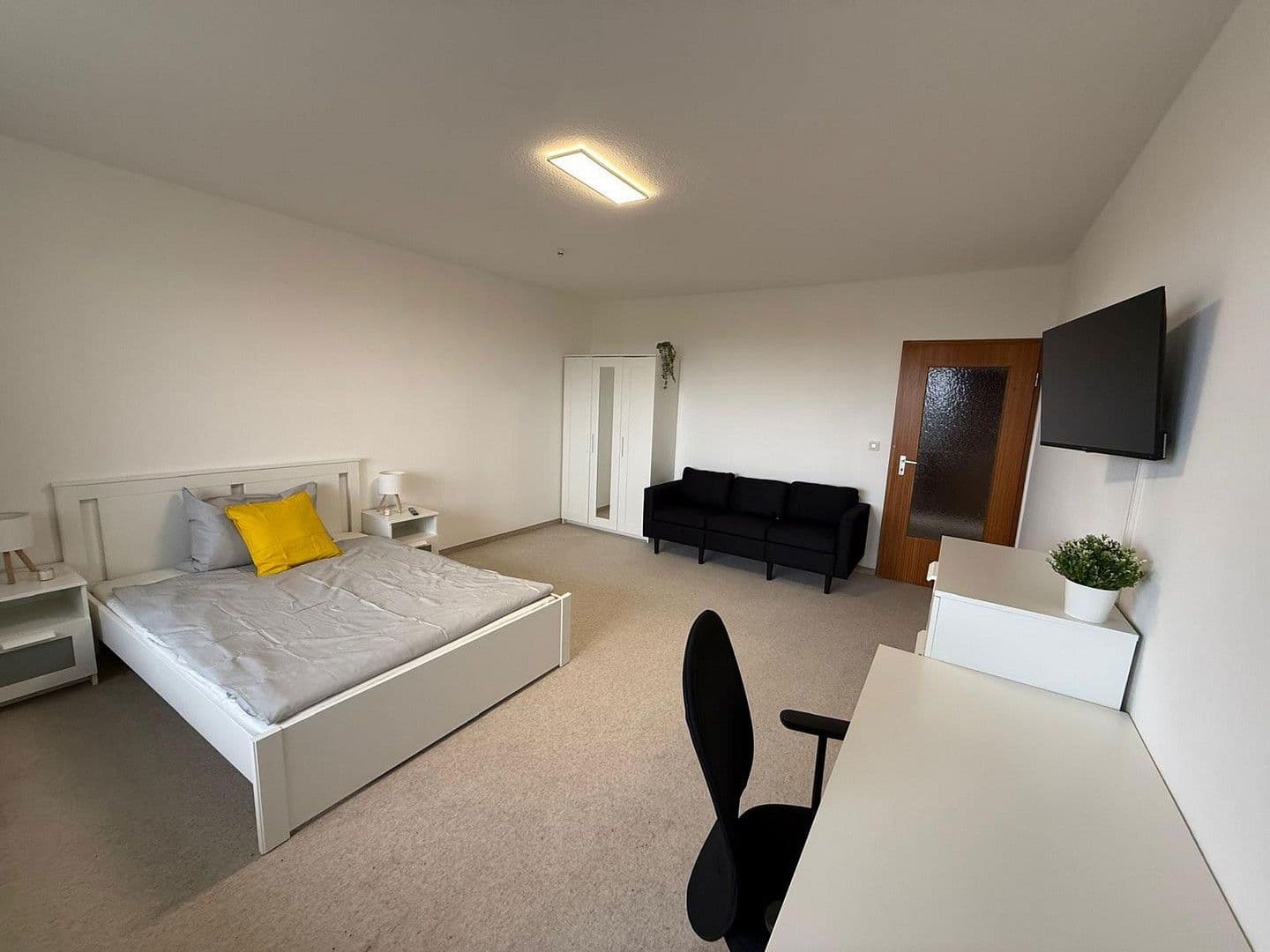 Pronájem bytu 3+1 79 m², Würzburger Ring 35, Erlangen, Bavorsko Pronájem bytu 3+1 79 m², Würzburger Ring 35, Erlangen, Bavorsko