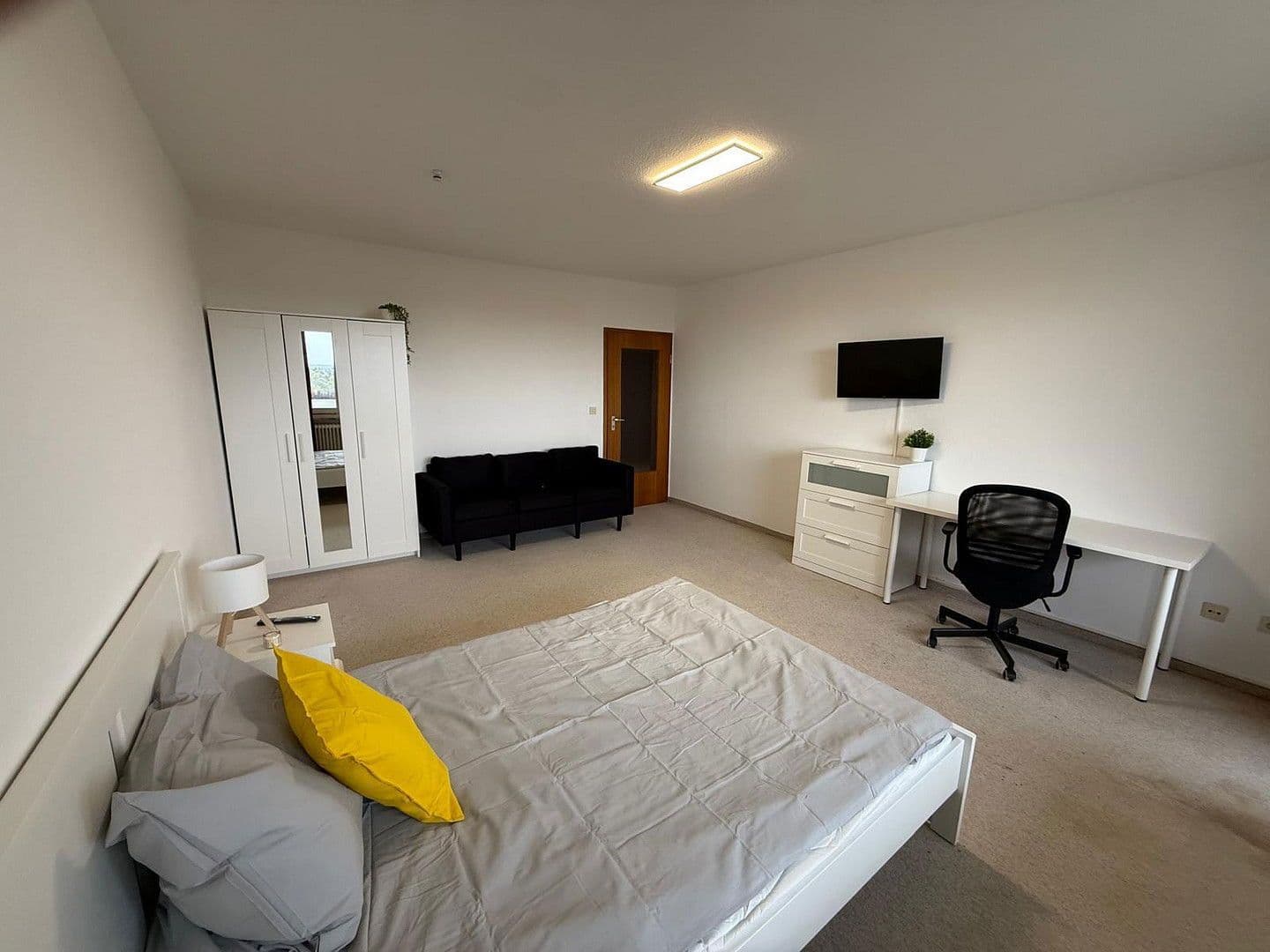 Pronájem bytu 3+1 79 m², Würzburger Ring 35, Erlangen, Bavorsko Pronájem bytu 3+1 79 m², Würzburger Ring 35, Erlangen, Bavorsko