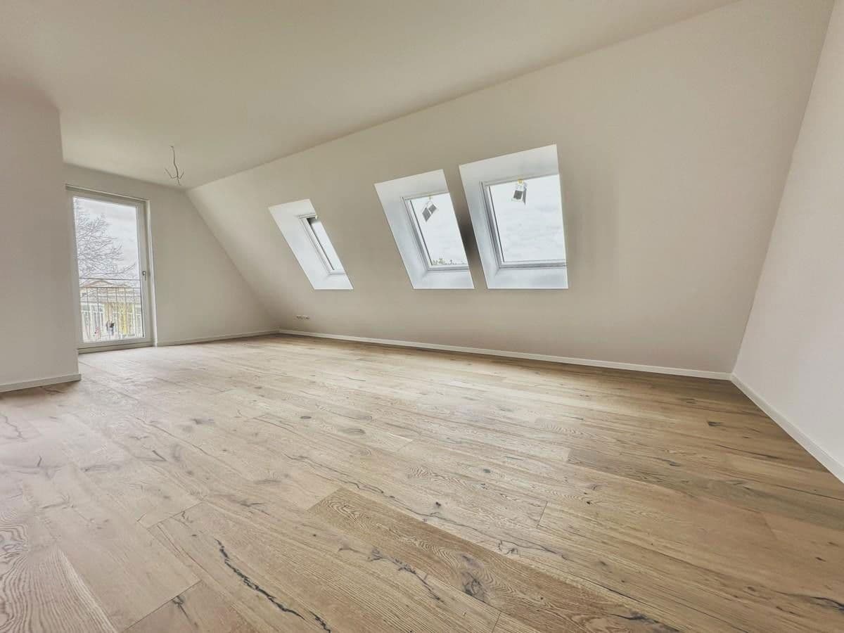 Pronájem bytu 3+1 100 m², Kieselbronn, Bádensko-Württembersko Pronájem bytu 3+1 100 m², Kieselbronn, Bádensko-Württembersko