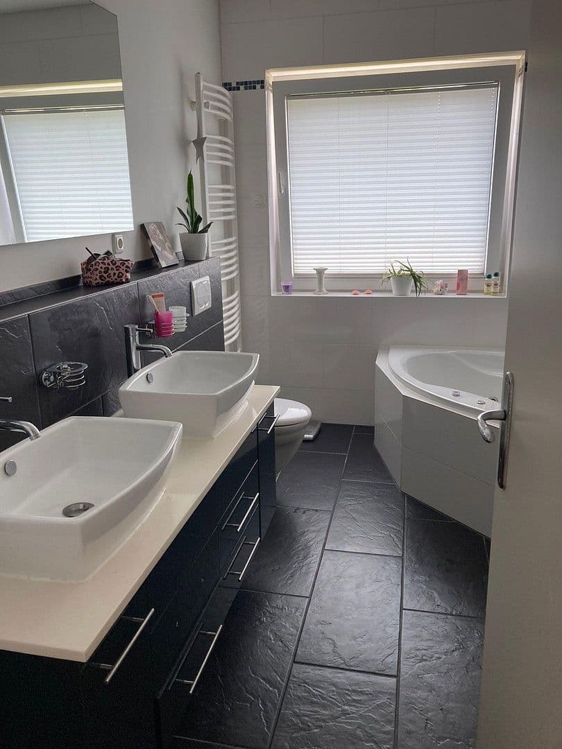 Prodej domu 197 m², pozemek 863 m², Idstein, Hessen Prodej domu 197 m², pozemek 863 m², Idstein, Hessen