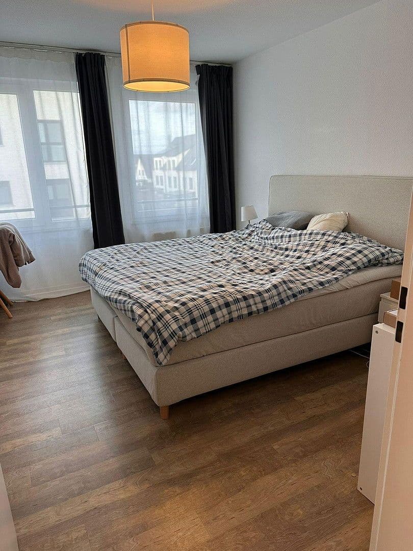 Pronájem bytu 3+1 71 m², Aristide-Briand-Str. 2, Herzogenaurach, Bavorsko Pronájem bytu 3+1 71 m², Aristide-Briand-Str. 2, Herzogenaurach, Bavorsko