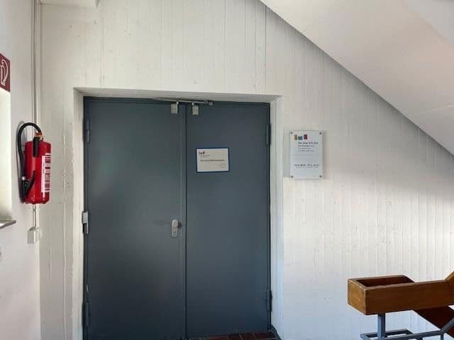 Pronájem kanceláře 270 m², Breitwiesenstraße 13, Stuttgart, Bádensko-Württembersko Pronájem kanceláře 270 m², Breitwiesenstraße 13, Stuttgart, Bádensko-Württembersko