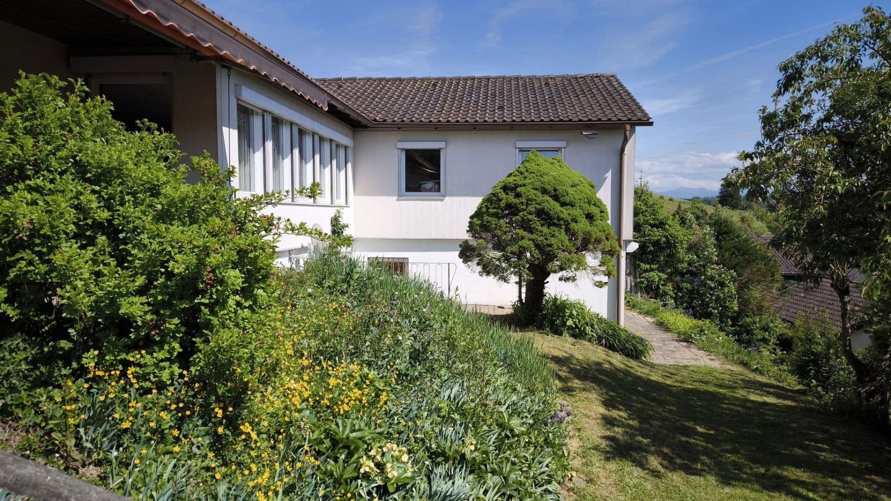 Prodej domu 170 m², pozemek 925 m², Wangen im Allgäu, Bádensko-Württembersko Prodej domu 170 m², pozemek 925 m², Wangen im Allgäu, Bádensko-Württembersko