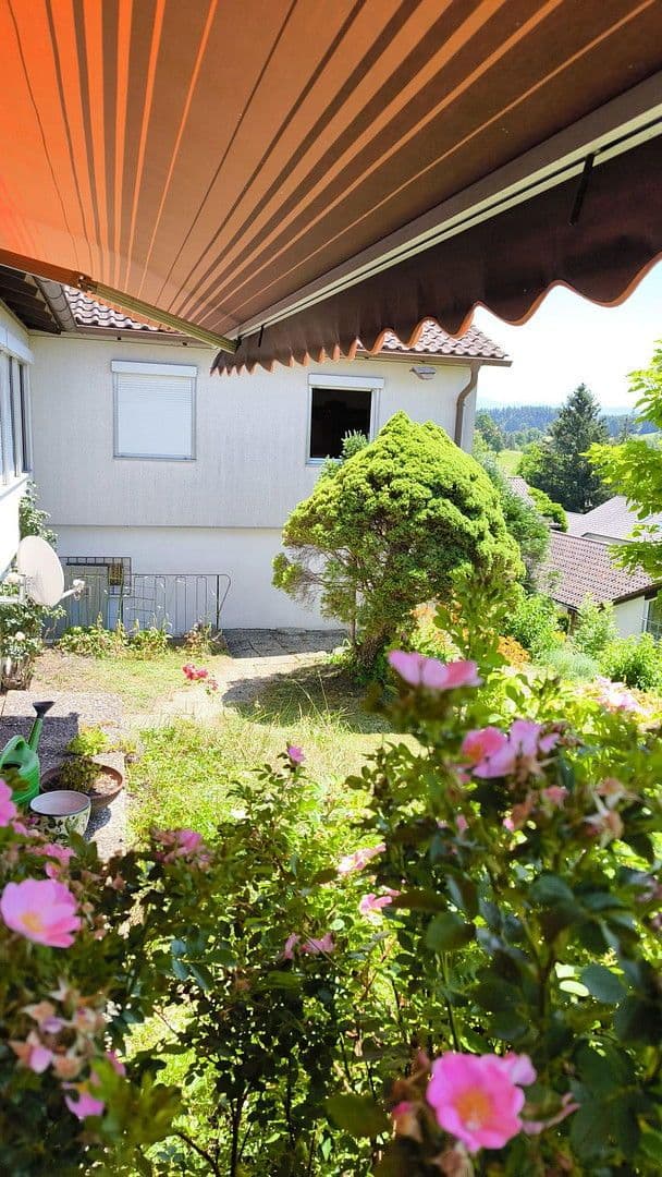 Prodej domu 170 m², pozemek 925 m², Wangen im Allgäu, Bádensko-Württembersko Prodej domu 170 m², pozemek 925 m², Wangen im Allgäu, Bádensko-Württembersko