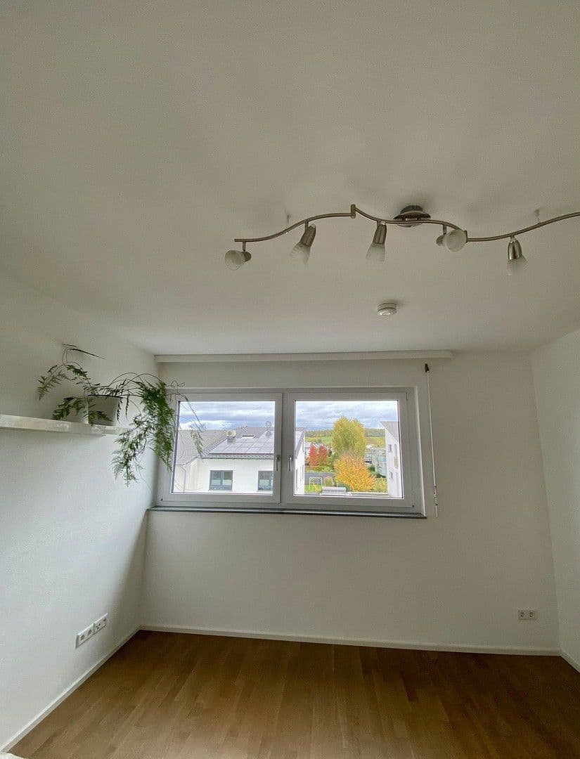 Pronájem bytu 4+kk 120 m², Heilbronn, Bádensko-Württembersko Pronájem bytu 4+kk 120 m², Heilbronn, Bádensko-Württembersko