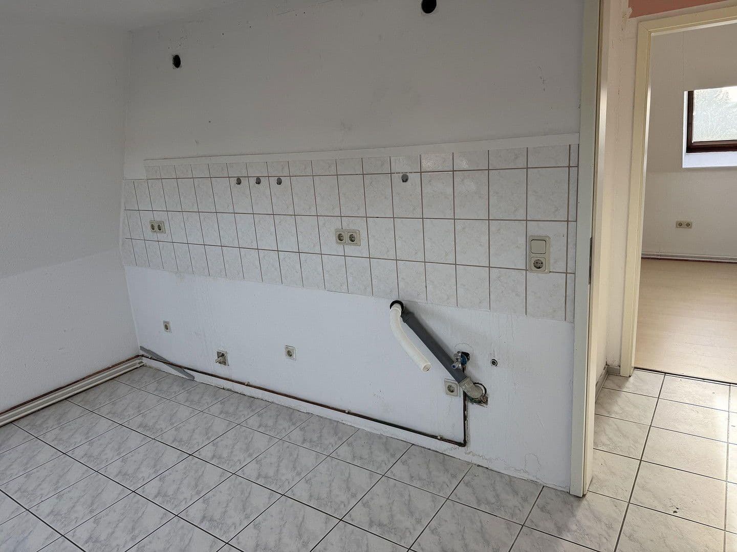 Pronájem bytu 4+1 69 m², Hötensleben, Sasko-Anhaltsko Pronájem bytu 4+1 69 m², Hötensleben, Sasko-Anhaltsko