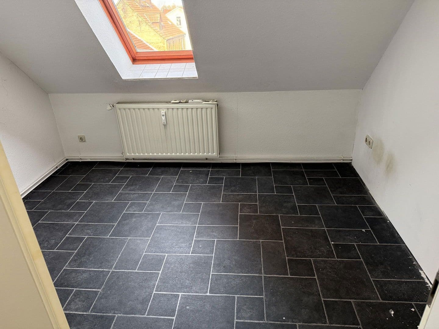 Pronájem bytu 4+1 69 m², Hötensleben, Sasko-Anhaltsko Pronájem bytu 4+1 69 m², Hötensleben, Sasko-Anhaltsko