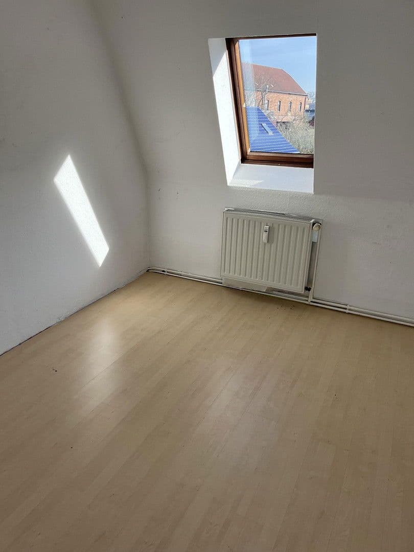 Pronájem bytu 4+1 69 m², Hötensleben, Sasko-Anhaltsko Pronájem bytu 4+1 69 m², Hötensleben, Sasko-Anhaltsko
