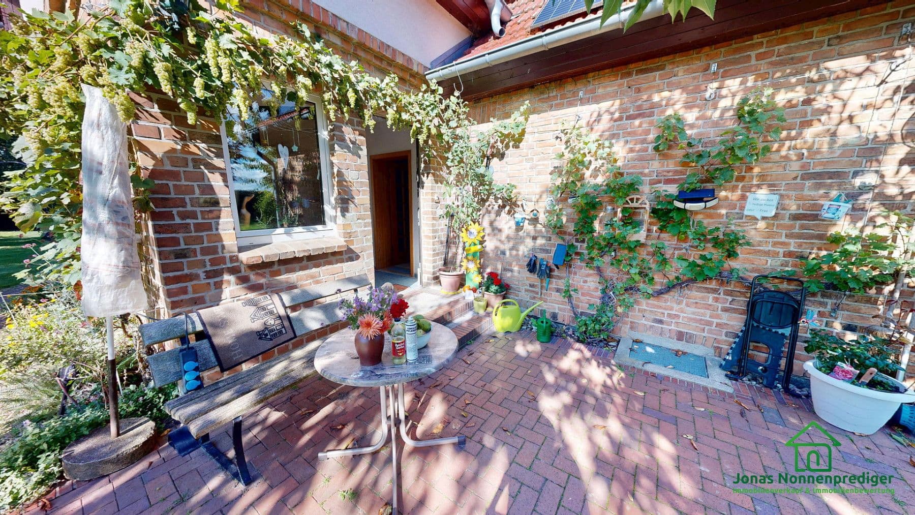 Prodej domu 185 m², pozemek 8.658 m², Bahnhofsweg 8, Alt Sührkow, Mecklenburg-Vorpommern Prodej domu 185 m², pozemek 8.658 m², Bahnhofsweg 8, Alt Sührkow, Mecklenburg-Vorpommern