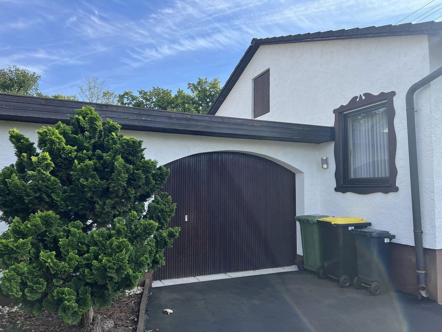 Prodej domu 107 m², pozemek 462 m², Pfarrstraße 17, Ernsgaden, Bavorsko Prodej domu 107 m², pozemek 462 m², Pfarrstraße 17, Ernsgaden, Bavorsko