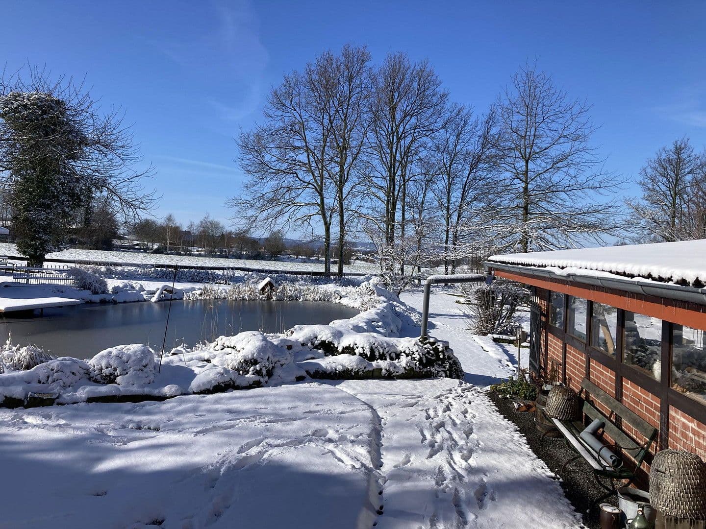 Prodej domu 180 m², pozemek 2.889 m², Nienstädt, Dolní Sasko Prodej domu 180 m², pozemek 2.889 m², Nienstädt, Dolní Sasko