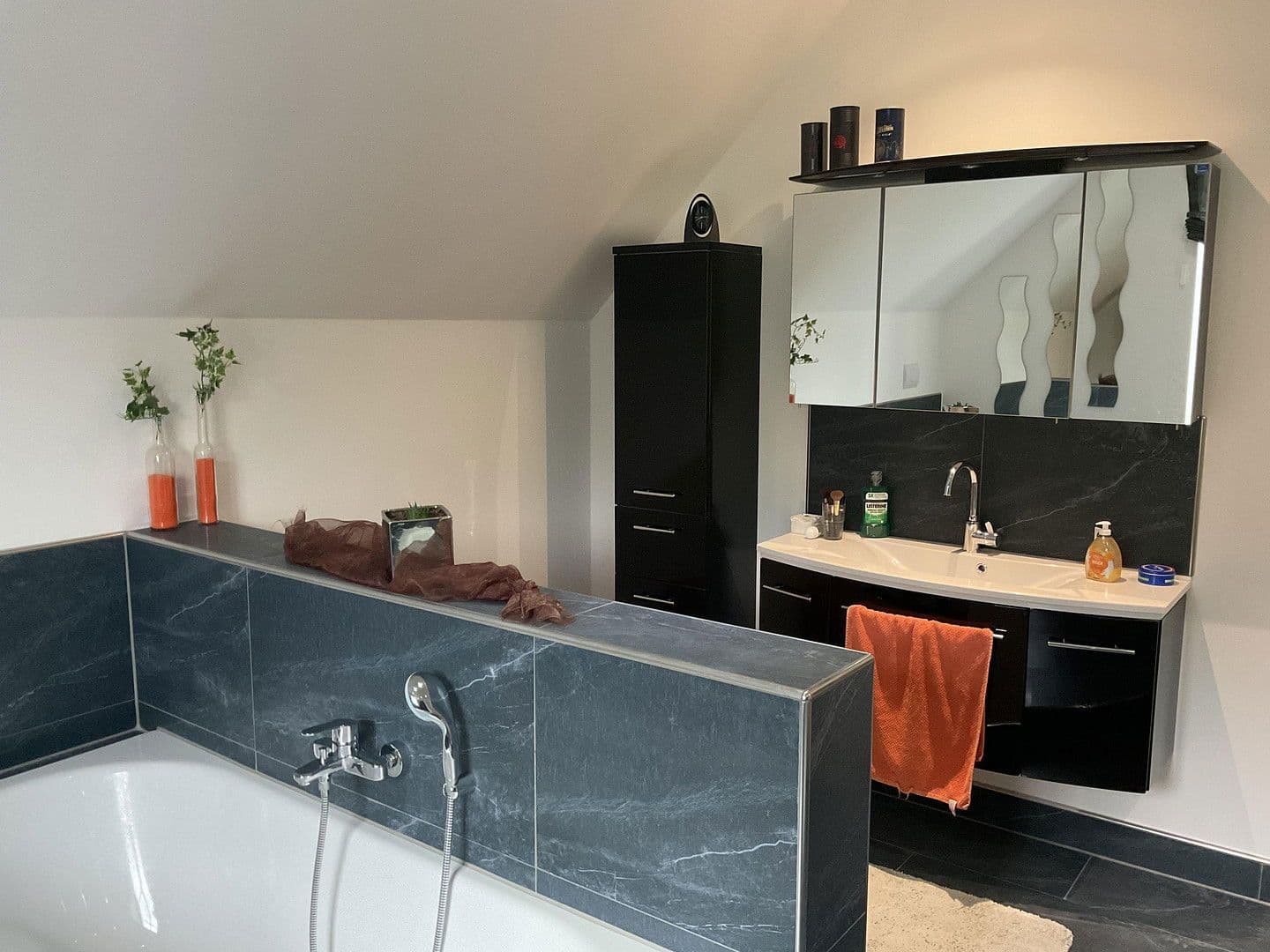 Prodej domu 180 m², pozemek 2.889 m², Nienstädt, Dolní Sasko Prodej domu 180 m², pozemek 2.889 m², Nienstädt, Dolní Sasko