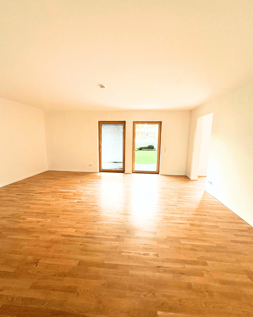 Pronájem bytu 5+1 198 m², Krachtstr., Berlin, Berlín Pronájem bytu 5+1 198 m², Krachtstr., Berlin, Berlín