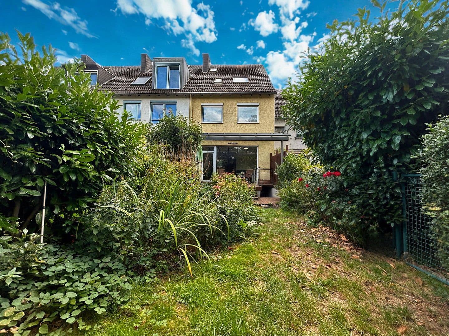 Prodej domu 127 m², pozemek 266 m², Köln, Severní Porýní-Vestfálsko Prodej domu 127 m², pozemek 266 m², Köln, Severní Porýní-Vestfálsko