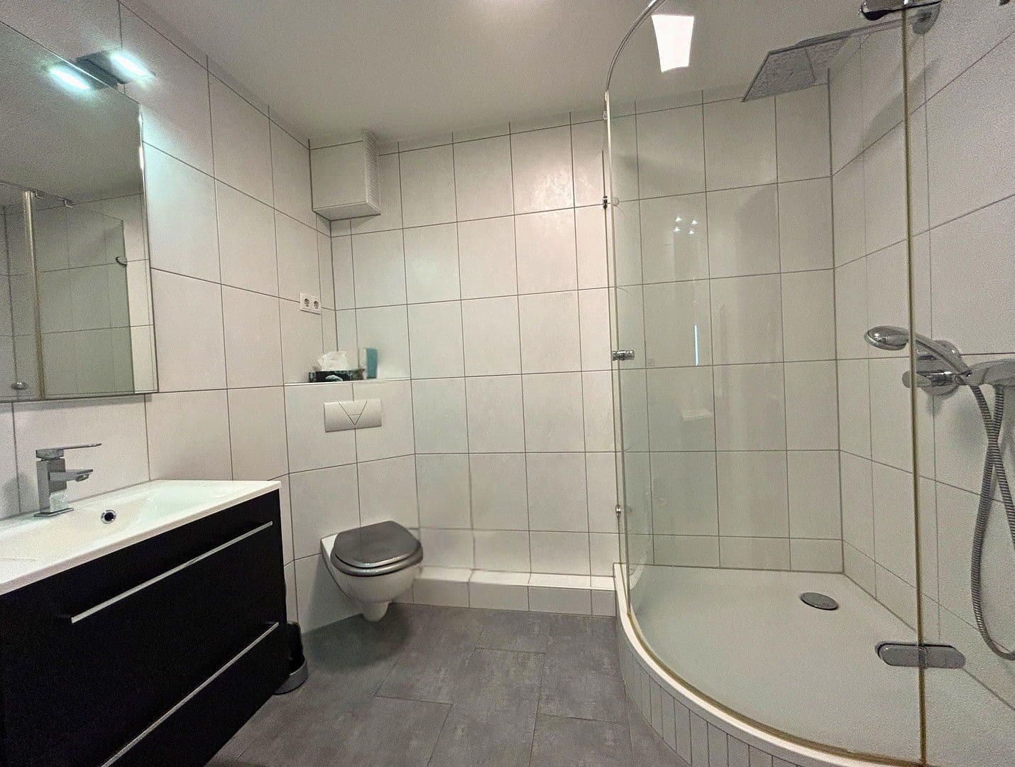 Prodej domu 127 m², pozemek 266 m², Köln, Severní Porýní-Vestfálsko Prodej domu 127 m², pozemek 266 m², Köln, Severní Porýní-Vestfálsko