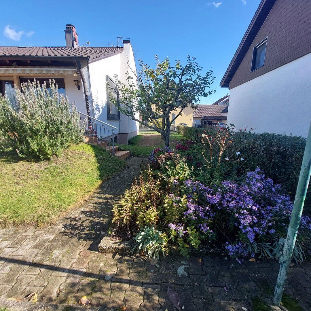 Prodej domu 80 m², pozemek 546 m², Durmersheim, Bádensko-Württembersko Prodej domu 80 m², pozemek 546 m², Durmersheim, Bádensko-Württembersko