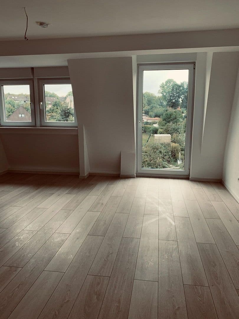 Prodej bytu 3+1 110 m², Bochum, Severní Porýní-Vestfálsko Prodej bytu 3+1 110 m², Bochum, Severní Porýní-Vestfálsko