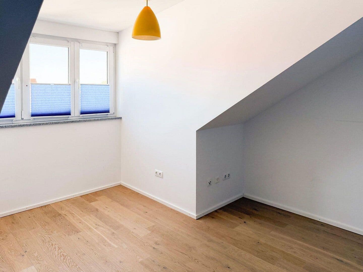 Prodej bytu 4+1 86 m², Höhenkirchen-Siegertsbrunn, Bavorsko Prodej bytu 4+1 86 m², Höhenkirchen-Siegertsbrunn, Bavorsko