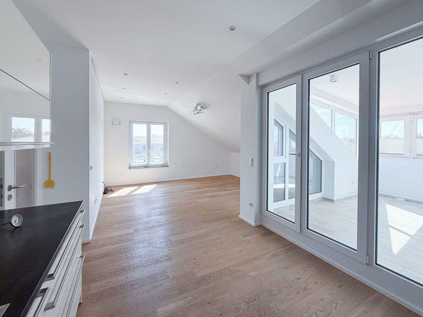 Prodej bytu 4+1 86 m², Höhenkirchen-Siegertsbrunn, Bavorsko Prodej bytu 4+1 86 m², Höhenkirchen-Siegertsbrunn, Bavorsko