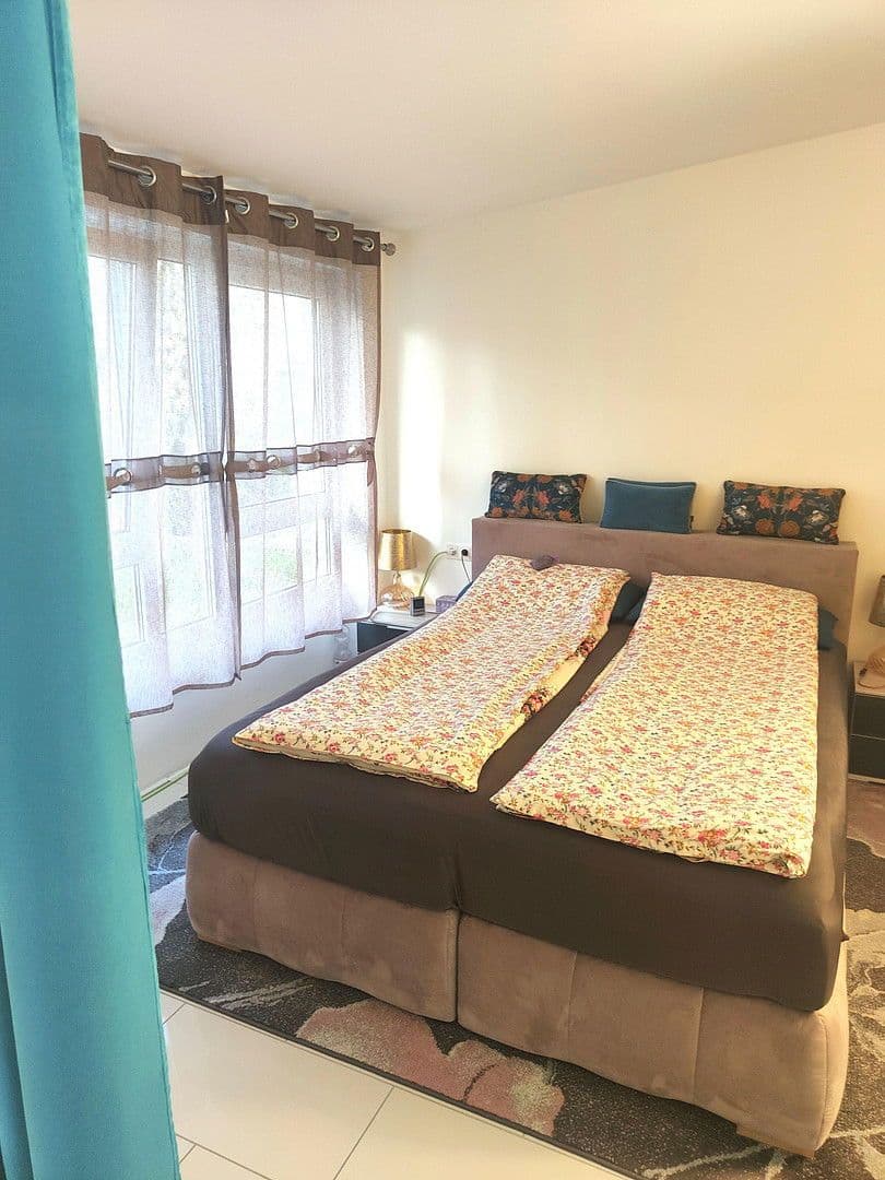 Prodej domu 136 m², pozemek 144 m², Sophie Tschorn Str. 71, Stuttgart, Bádensko-Württembersko Prodej domu 136 m², pozemek 144 m², Sophie Tschorn Str. 71, Stuttgart, Bádensko-Württembersko